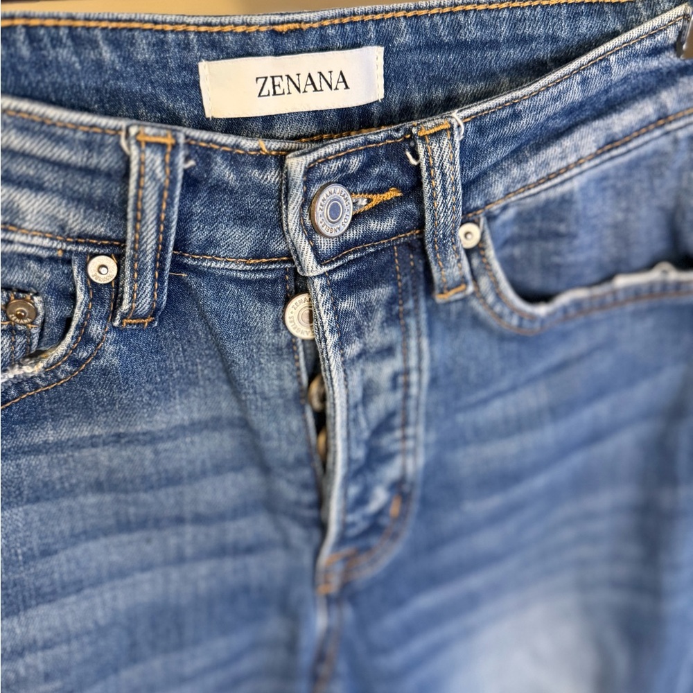 Zenana Distressed Straight Leg Jeans High Rise Raw Hem Size 26 - Picture 8 of 12